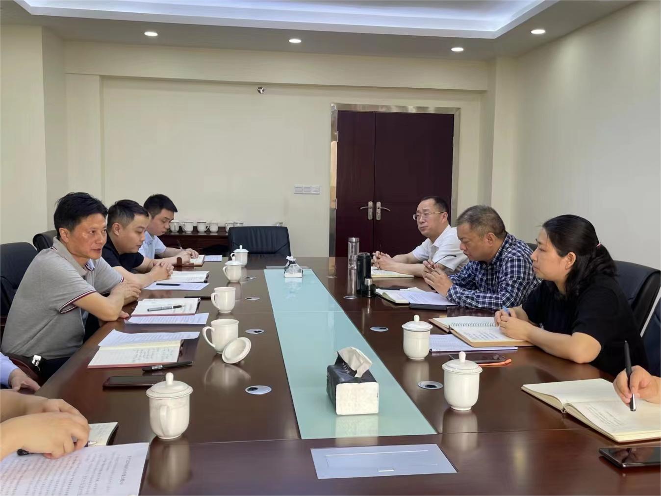 集團(tuán)黨委書記、董事長(zhǎng)許大政一行赴巴中農(nóng)商行開展業(yè)務(wù)合作洽談會(huì)